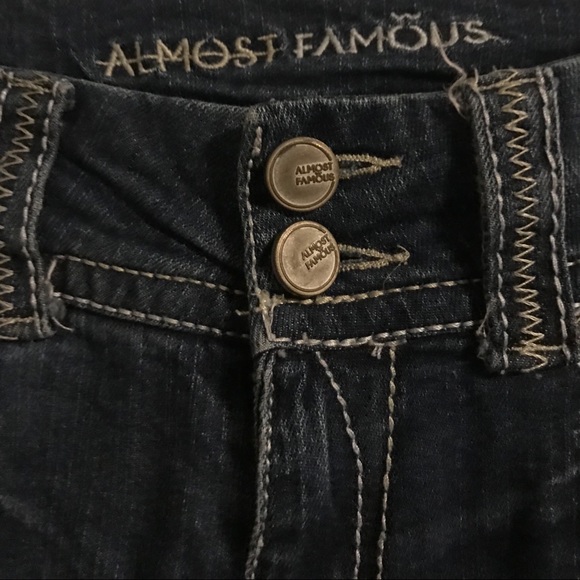 Almost Famous Jeans - Picture 2 of 7